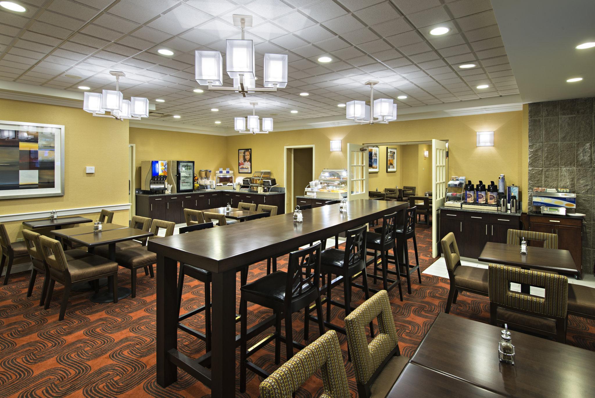 Holiday Inn Express & Suites Boston - Cambridge By Ihg Eksteriør billede